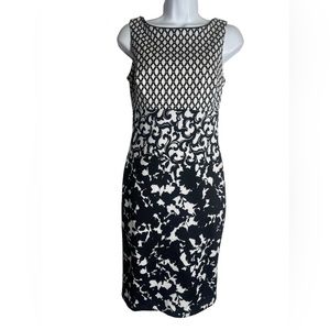 White House Black Market dress size 2 black and white‎ sleeveless dress 🖤